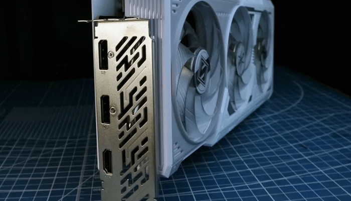 AMD Siapkan GPU Flagship UDNA, Penantang Serius RTX 5080 di 2026?