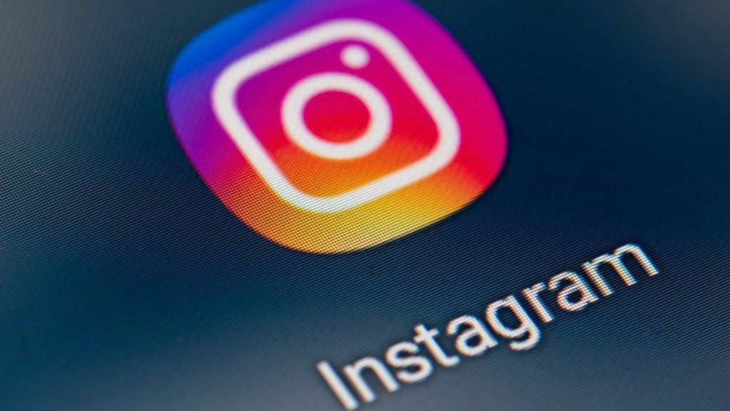 Instagram Map dan Tombol Repost Resmi Hadir: Cara Baru Berbagi Lokasi & Konten di Instagram!