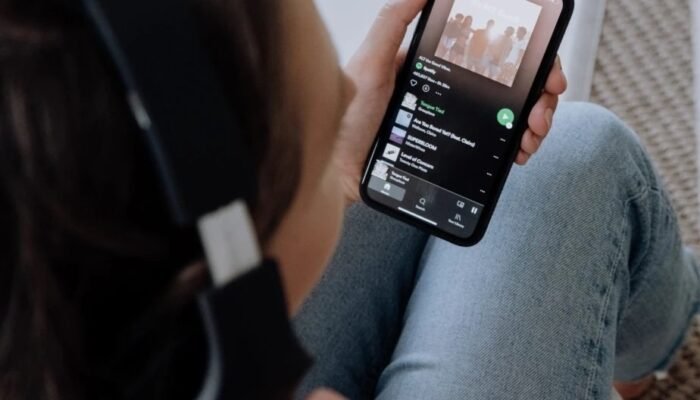 Video Podcast di Spotify Naik 75{434ad42460b8894b85ebc3d80267f59d627a35386349d397b0df6ee312634ded}: Kreator Indonesia Kian Kreatif Bersaing di Era Digital