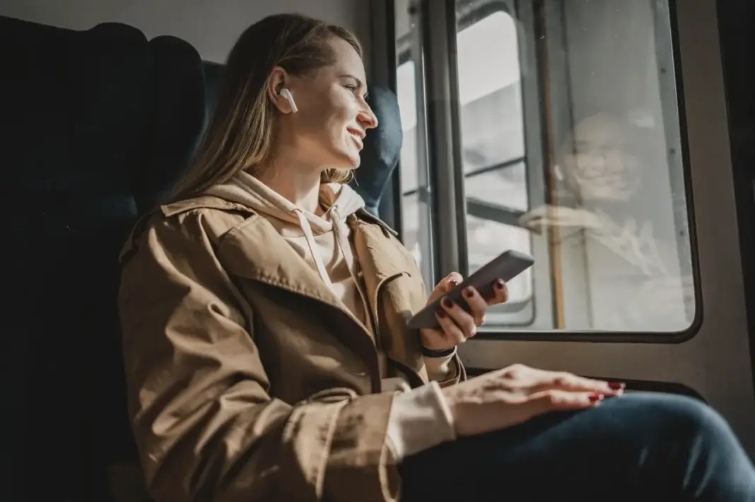 Penumpang Happy! 20+ Kereta KAI Kini Punya Layanan Wi-Fi Gratis