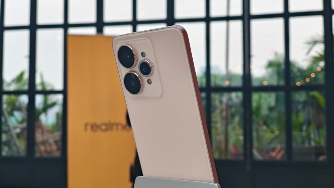 Nggak Banyak yang Tahu! Begini Cara Aktifkan Split Screen di HP Realme Semua Seri