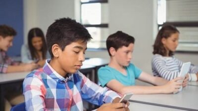 Bahaya Gadget Sebelum Usia 13 Tahun Terungkap, Studi AAP Ungkap Risiko Serius