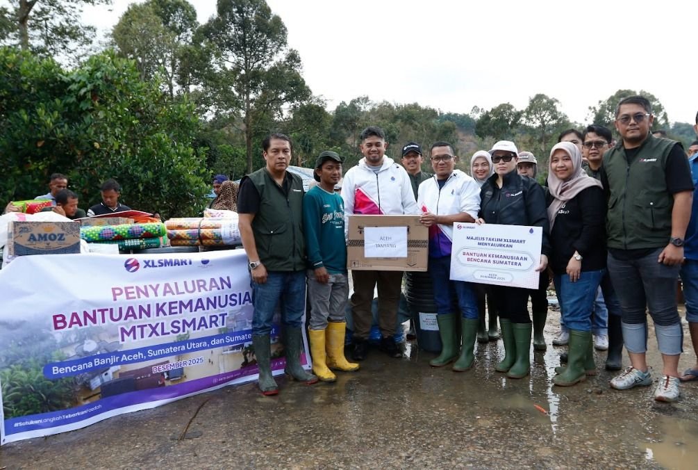 Karyawan XLSMART Salurkan Donasi ke Korban Bencana di Sejumlah Wilayah Sumatera