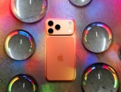 Ponsel Kembali Menjadi Tren Fashion di Tahun 2025