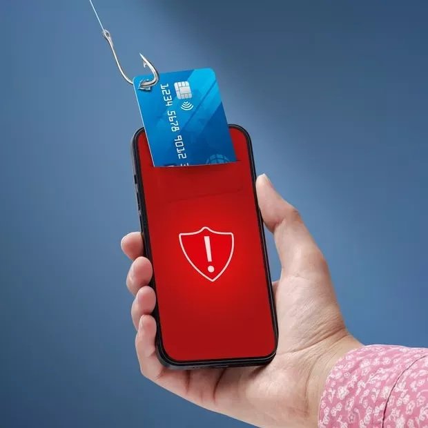 Scam Liburan Nataru Menggila, Kerugian Penipuan Digital Tembus Rp8,2 Triliun