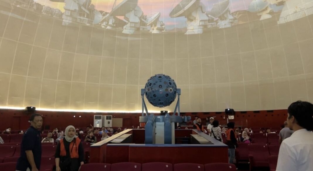 Tiket Planetarium Jakarta Kini Bisa Offline dan Online, Ini Aturan Terbarunya