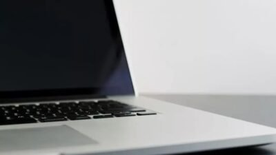 WiFi Lemot di Flat? 5 Cara Mengatasi Buffering Internet Tanpa Perlu Ganti Provider