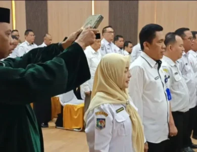 Bupati Barsel Lantik Enam Pejabat Pimpinan Tinggi Pratama OPD
