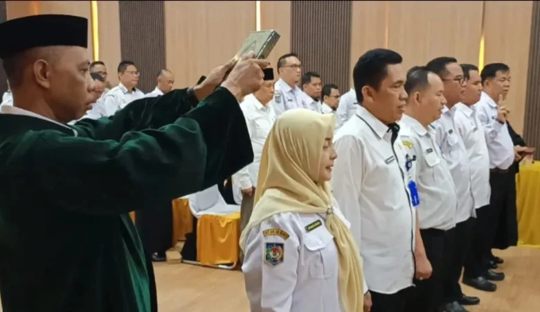 Bupati Barsel Lantik Enam Pejabat Pimpinan Tinggi Pratama OPD